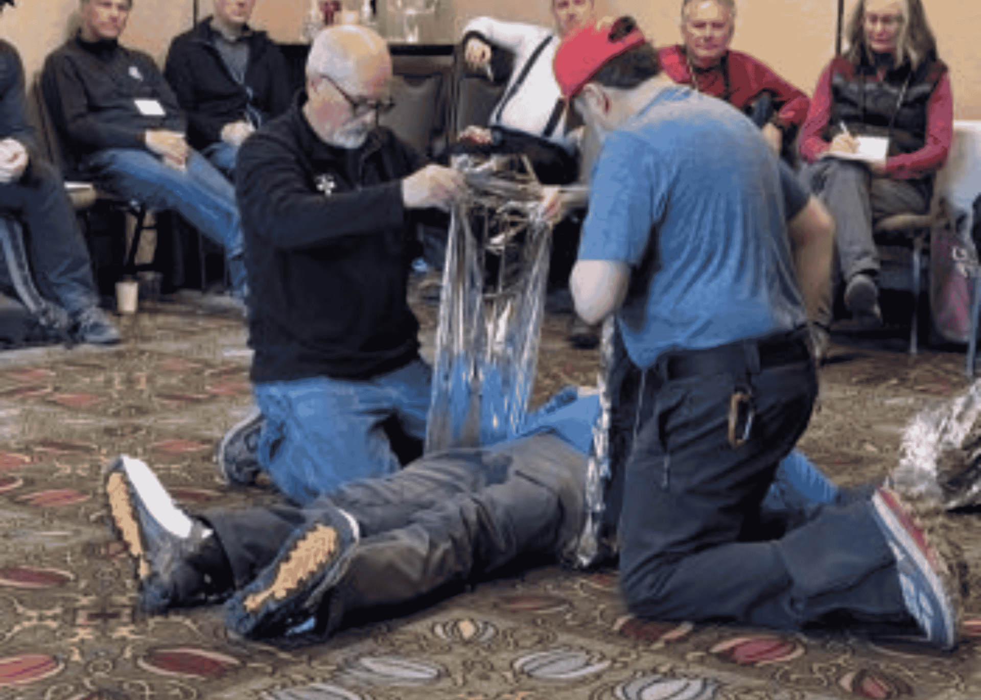 people learning first aid