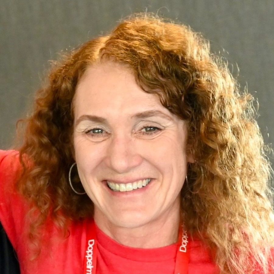 Jeannine Mogan headshot